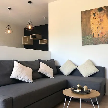 Сasa de vacaciones Nouveau !!! La Foret - Gite Moderne - Piscine - Vue Panoramique Durban-Corbieres