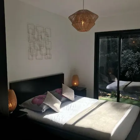 Сasa de vacaciones Nouveau !!! La Foret - Gite Moderne - Piscine - Vue Panoramique *